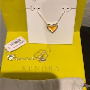 Kendra  Scott Ari necklace